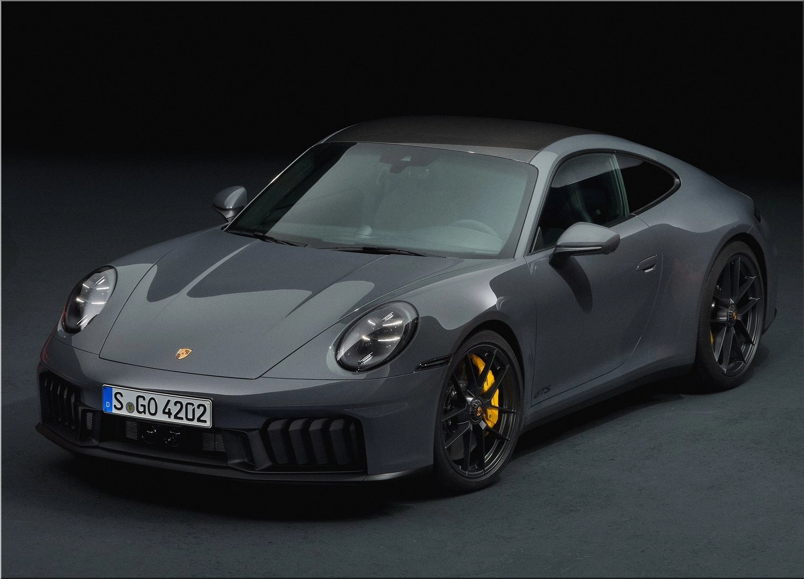 The 2025 Porsche 911 Carrera GTS A Symphony of Tradition and